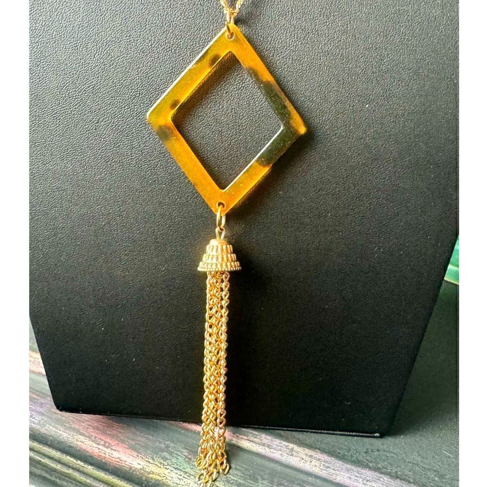 Vintage Rhombus Tortoise shell tassel pendant in Gold chain, Unmarked